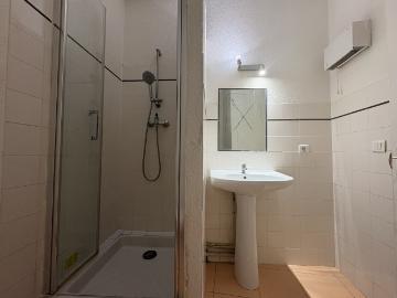 Appartement 2 pièces, 26 m² à louer à Aubagne 13400