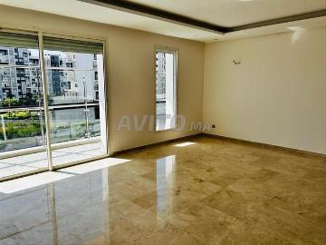 Appartement vide à louer longue durée 170 m² à Hay Riad