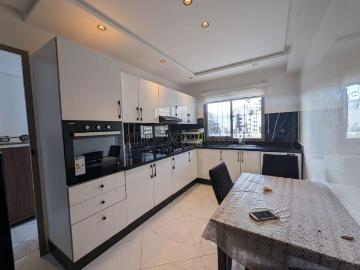 Appartement à vendre à Mimosas. Surface totale 106 m²....