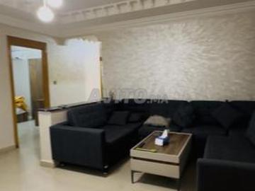 Appartement à vendre rue Moulay Youssef pour habitation...