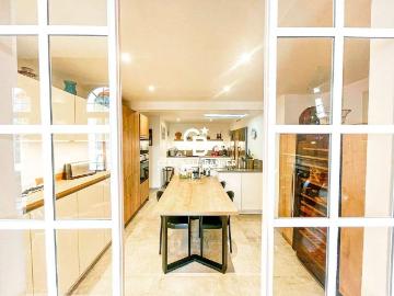Appartement de luxe 3 chambres en vente à Hyères, France