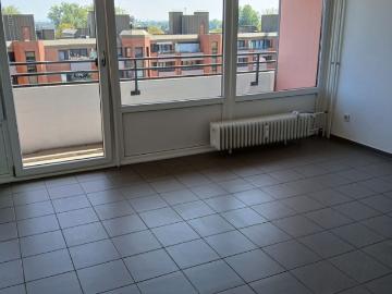 Appartement mit Südbalkon und Junggesellenküche im...