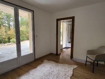 Appartement neuf sur terrain arboré Lieu reposant