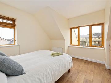 Sale Agreed | Apt 8 Church Court, Church Street,...