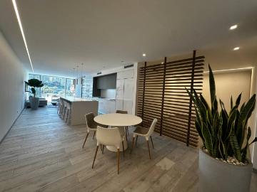 Apto en Venta o Alquiler. 120m². 2H/2B/2P. Urb. Las Mercedes