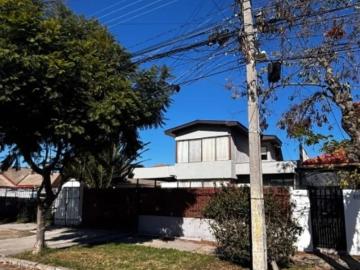 Arriendo Casa Central En Quilpué, 3 Dormitorios