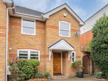 Arterberry Road, London, 4 Bedroom End