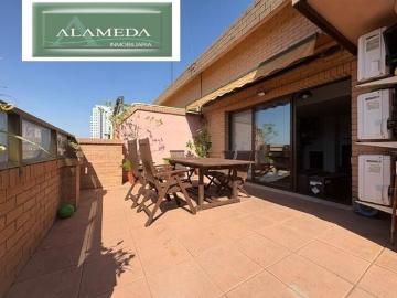 Atico de alto standing de 200 m2 en venta Valencia,...