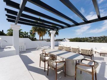 Atico de alto standing de 95 m2 en venta Nueva...