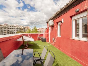 Atico de alto standing de 90 m2 en venta Madrid,...