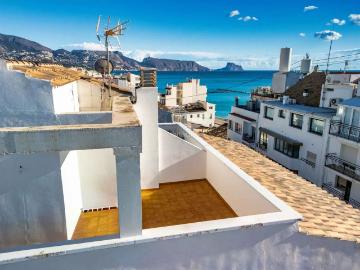 Ático en venta en Altea, Mascarat. Ático con una...