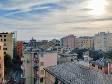 Attico / Mansarda in affitto a Genova GE