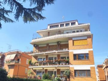 Attico / Mansarda in vendita a Roma RM