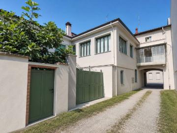 Attività / Licenza in vendita a Cassolnovo PV
