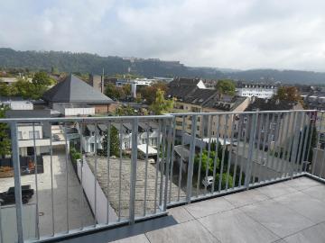 Attraktive Maisonette mit großem Balkon+ Blick über die...