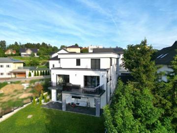 AUSSERGEWÖHNLICHES HAUS NAHE NEULENGBACH