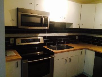Available Immediately | Spacious 3 Bedroom Condo in Blue...