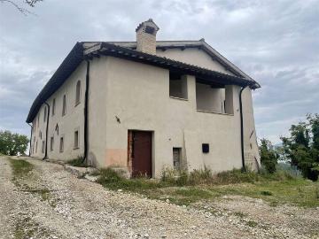 Azienda agricola in vendita a Spoleto