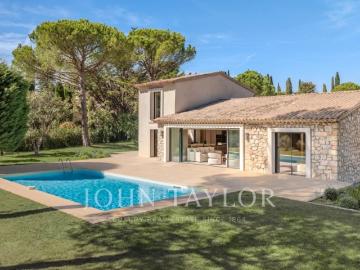 Bastide Provençale Contemporaine à Mougins