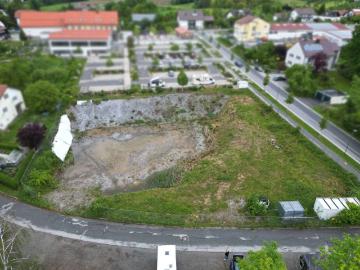 Bauträgergrundstück mit sofortigem Baubeginn:...