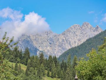 Baugrund mit 360 Grad Panorama Ausblick in Ruhelage