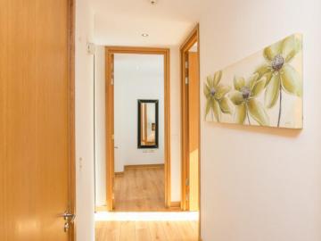 Beautiful 2 bedroom apartment at the IFSC