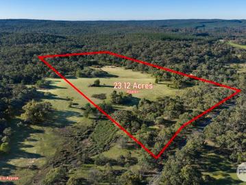Beautiful Country Block In An Excellent Location