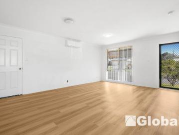 Beautifully Presented Duplex in a Quiet Cul de Sac