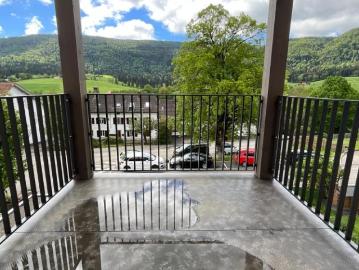 Bel appartement lumineux de 3 pièces avec balcon et vue...