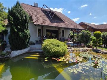 Besondere Gelegenheit Kompaktes Einfamilienhaus mit...