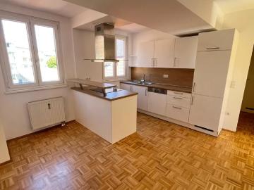 Besonders fulminante Dreieinhalbzimmerwohnung in sehr...