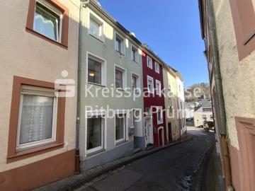 Bezugsfertiges Einfamilienhaus mit Garage