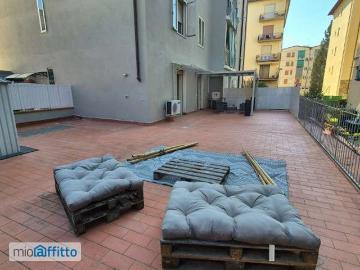 Bilocale arredato con terrazzo Campo di marte