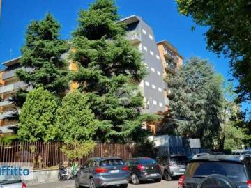 Bilocale arredato con terrazzo Baggio, forze armate,...
