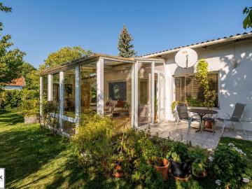 Bis 30.6.2027 vermieteter Bungalow mit Wintergarten