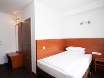 Boardinghouse / Serviced Apartments / Wohnraum für...