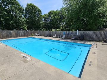 Bowling Green II 2 Bedroom Apartment for Rent at 237...