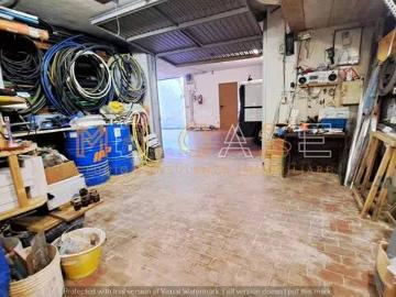 Box / Garage in vendita a Albenga SV