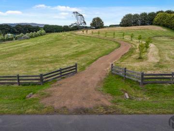 Blue Chip Country Living on 4.15 Acres