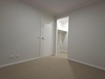 Brand New Family Home Opposite Manor Lakes Shopping Centre