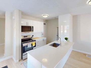 Britannia Beach 2 Bedroom Apartment for Rent at 2780...