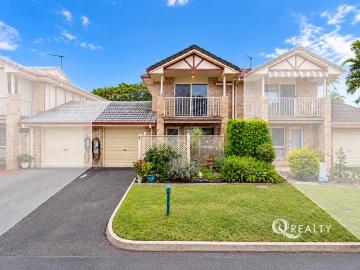 Brick Townhouse in heart of Algester! Low Body Corporate!