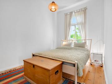 Bright charmingly furnished Jugendstil appartment with...