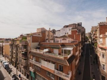 Bright and cozy double room in nice residential area in...