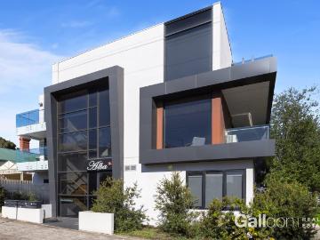 Bright and specious one bedroom