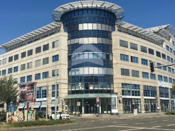BUERO.flächen mit 152 m² im LISTBOGEN