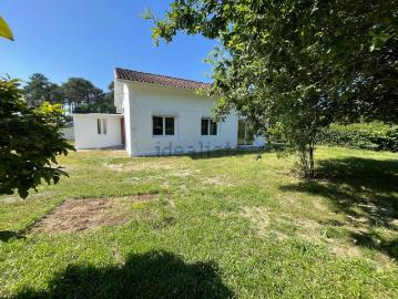 Bureau, Pontonx sur l&apos Adour