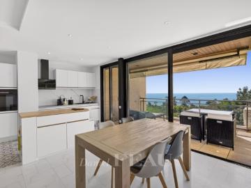 Cannes Vallauris Appartement avec vue mer exceptionnelle