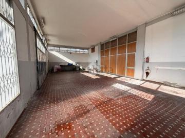 Capannone in affitto di 108 m² in Viale Lunigiana, 3