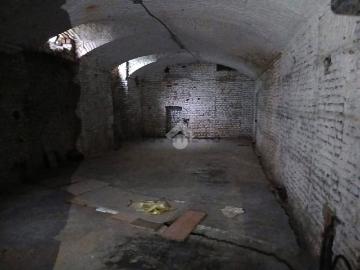 Capannone in vendita di 161 m² in Via Lomellina